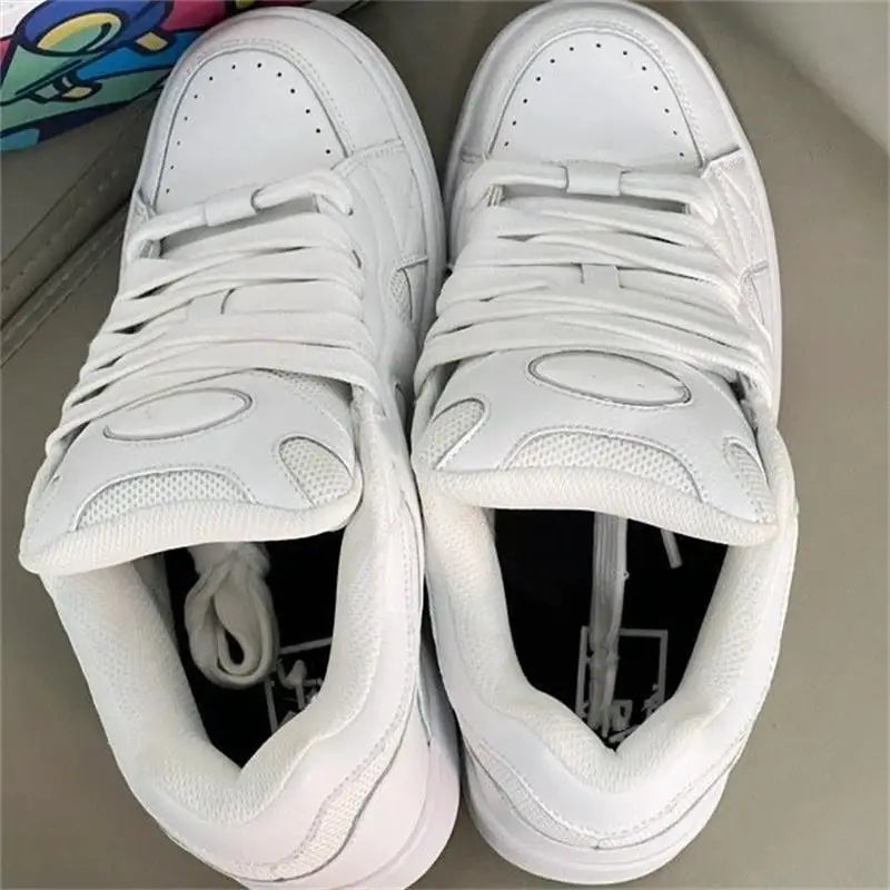 Spring New Style White Retro Bread Shoe Women Chic Design Casual Hong Kong Style Sports Shoes High Aesthetic Flat Heel round Toe